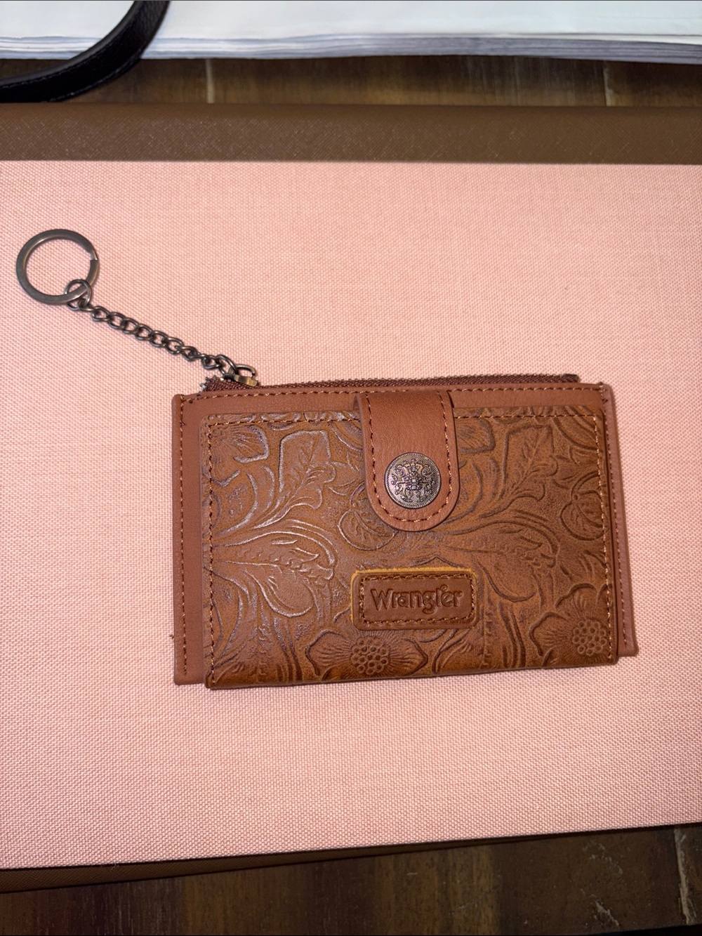 Wrangler Tan Brown Embossed Leather Card Holder Keychain